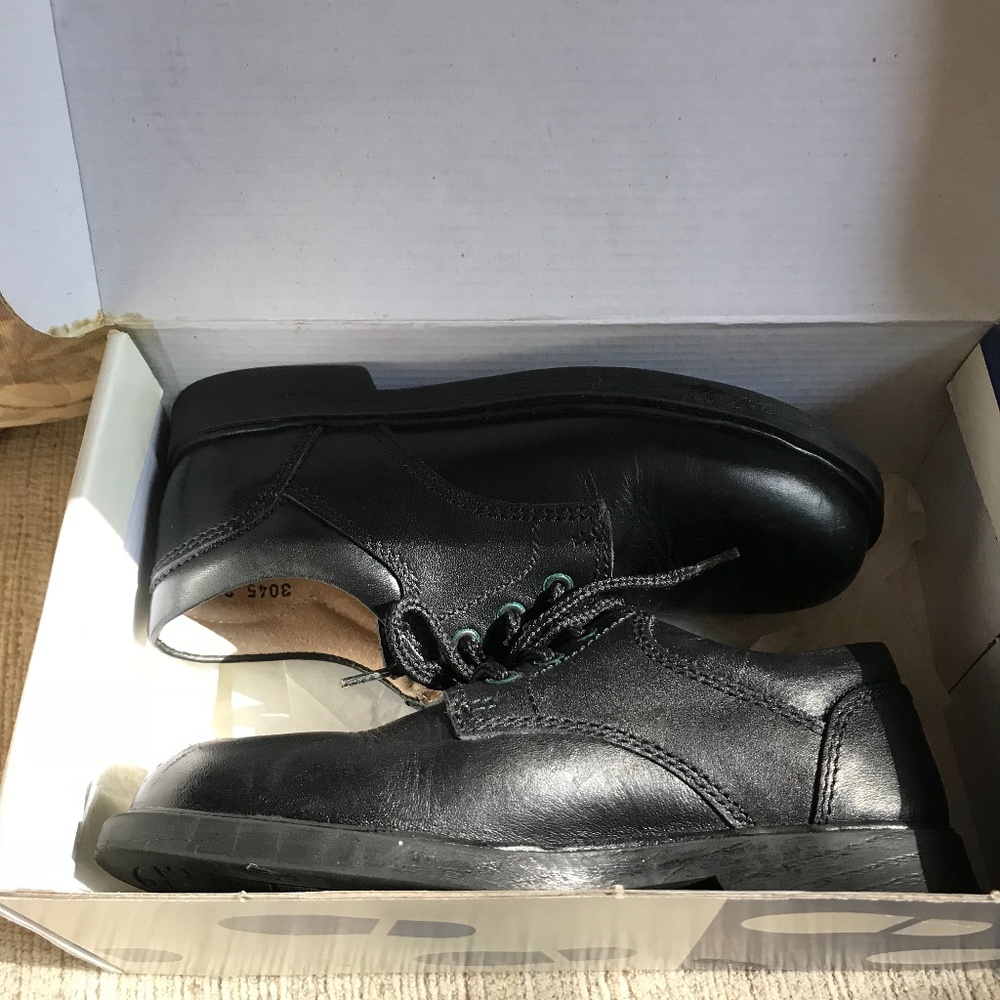 Kids Black Leather Dress Shoes - size 29 (US 11.5 Little Boys) - Picture 9 of 9
